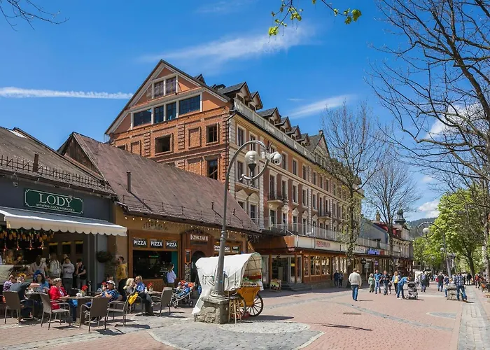 Compact Near Krupowki In By Rent Like